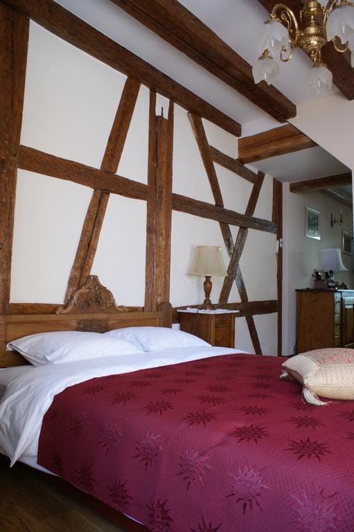 Gites Les Bains Riquewihr Room photo